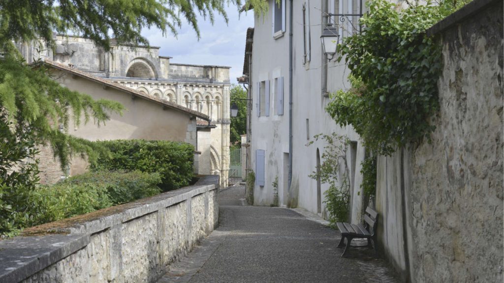 Aubeterre-sur-Dronne 04