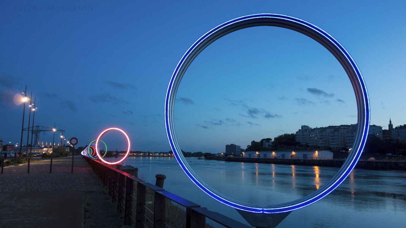 Nantes by night