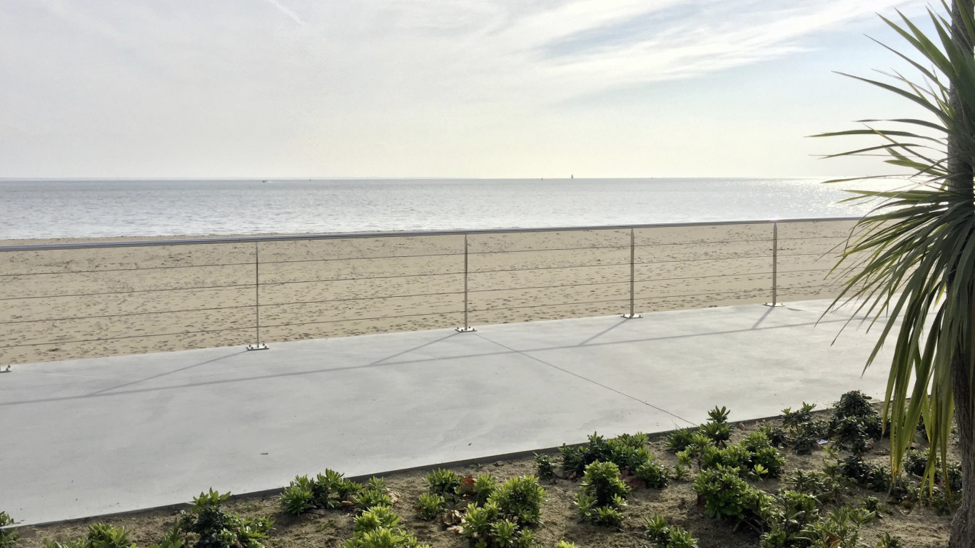 Saint Nazaire beach