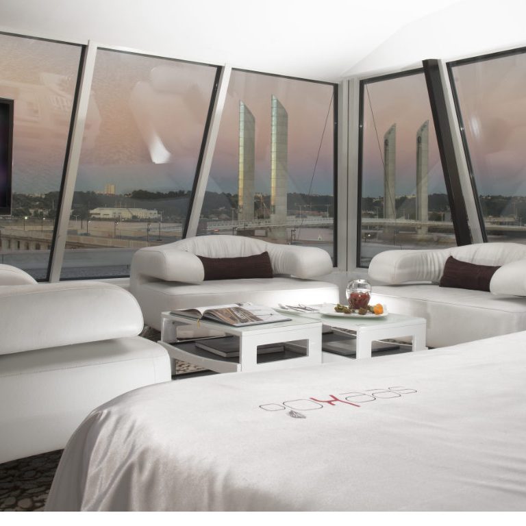 pp_stay_hotel_01_1366x768